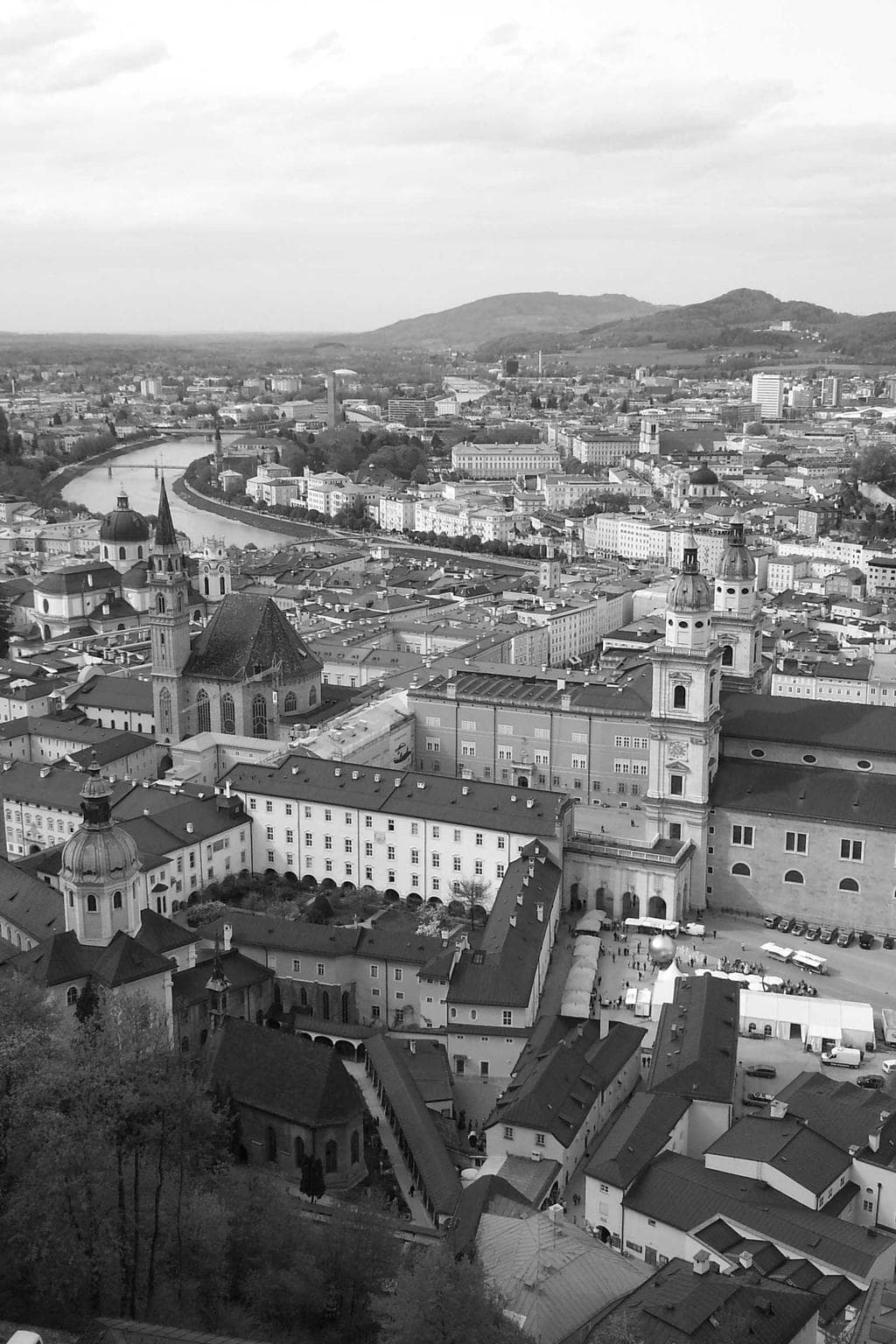 Atavus absum undique angustus earum.