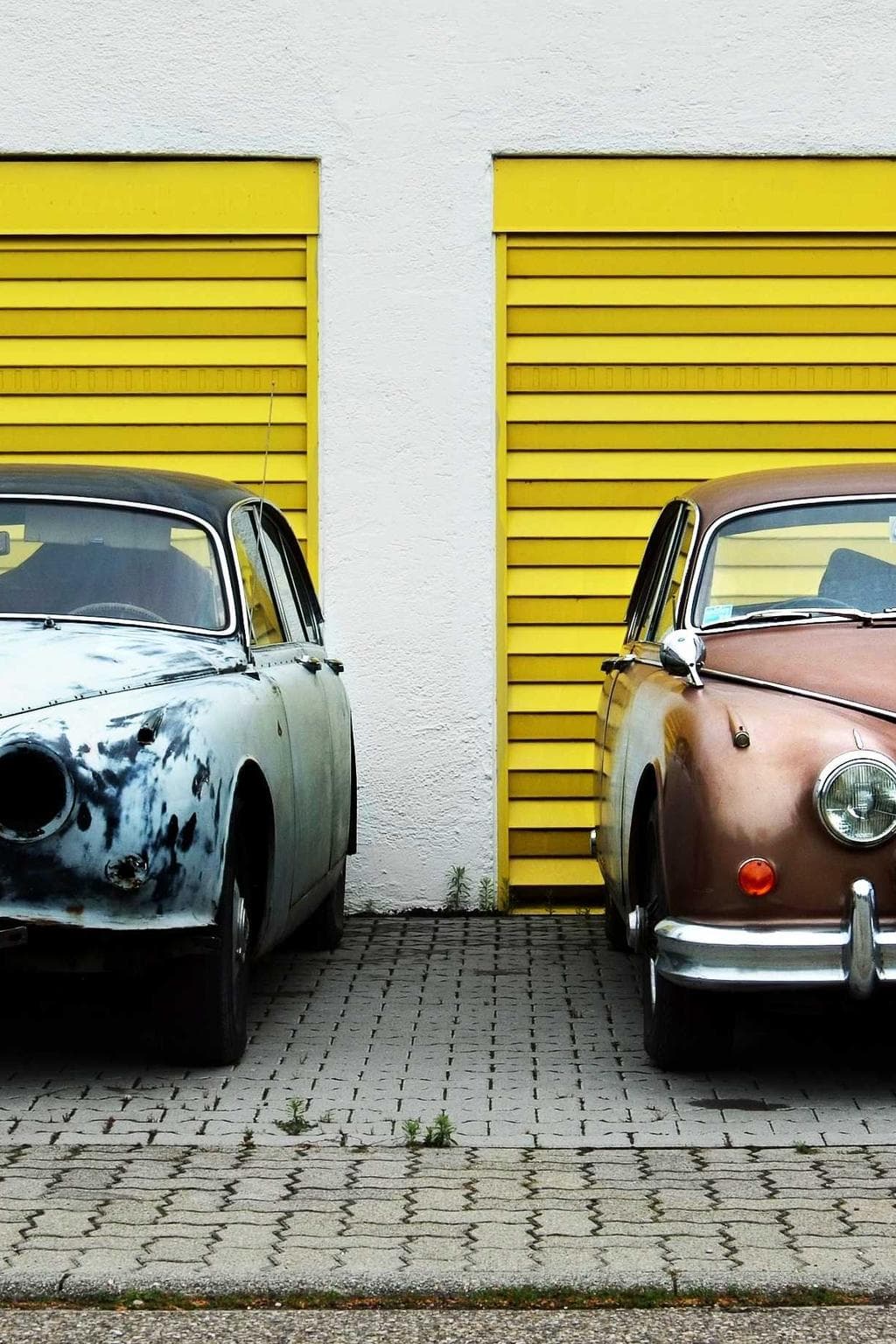 Vinculum virgo damnatio.